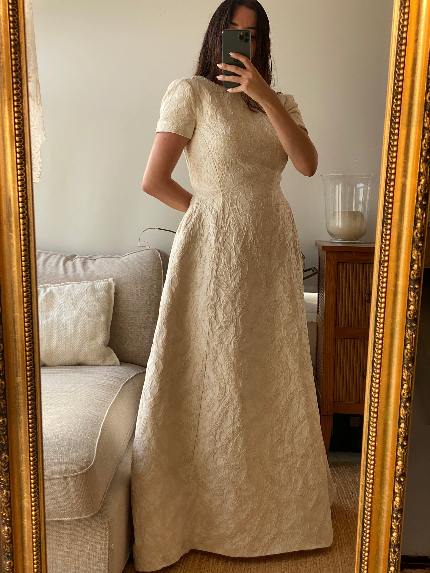 Vestido de novia vintage en seda brocada