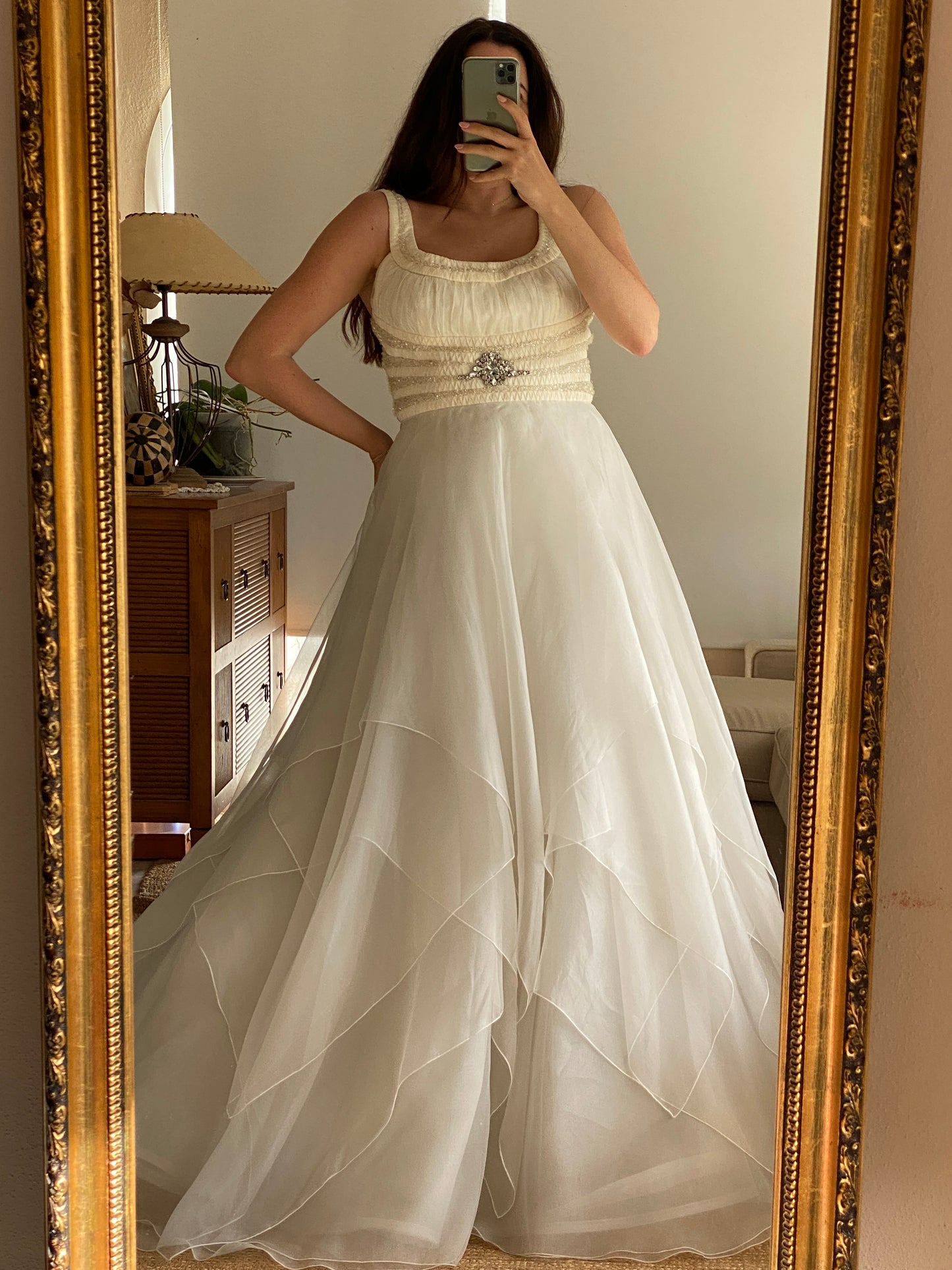 Vestido de novia de organza de seda con cristales Swarovski