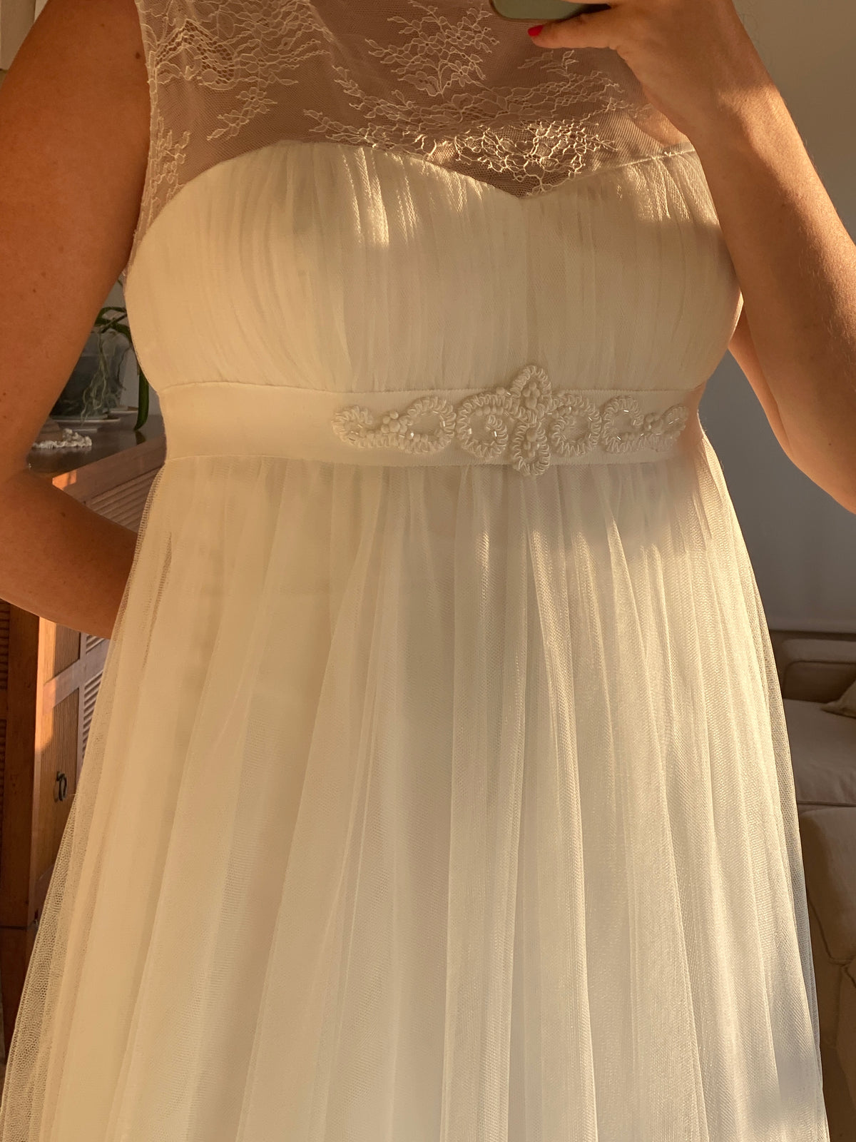 Vestido de novia corte imperio en tul y encaje