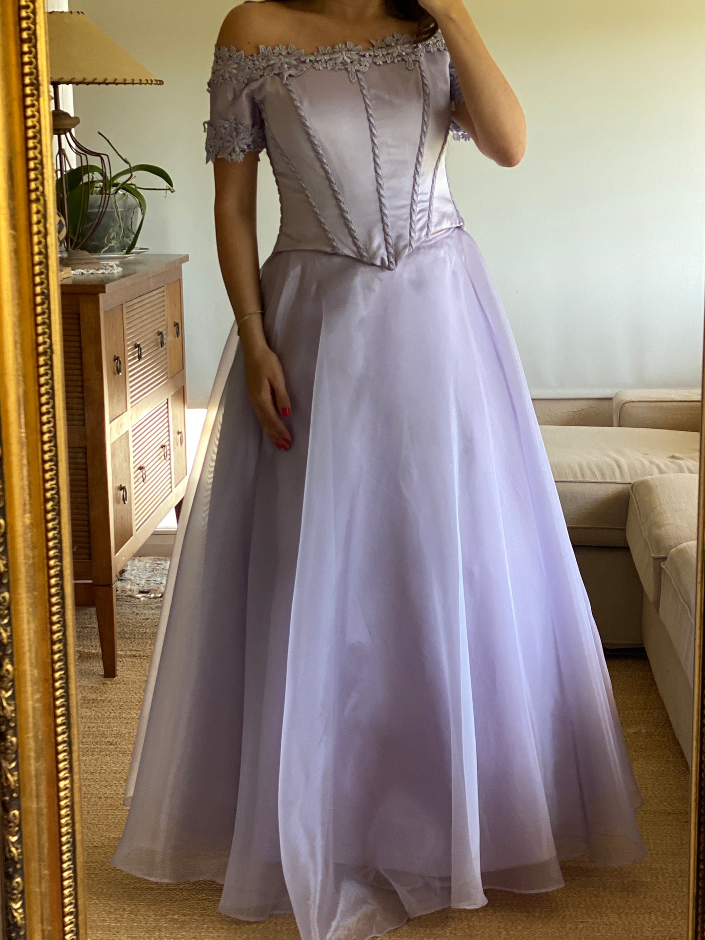 Conjunto vintage lila de estilo princesa