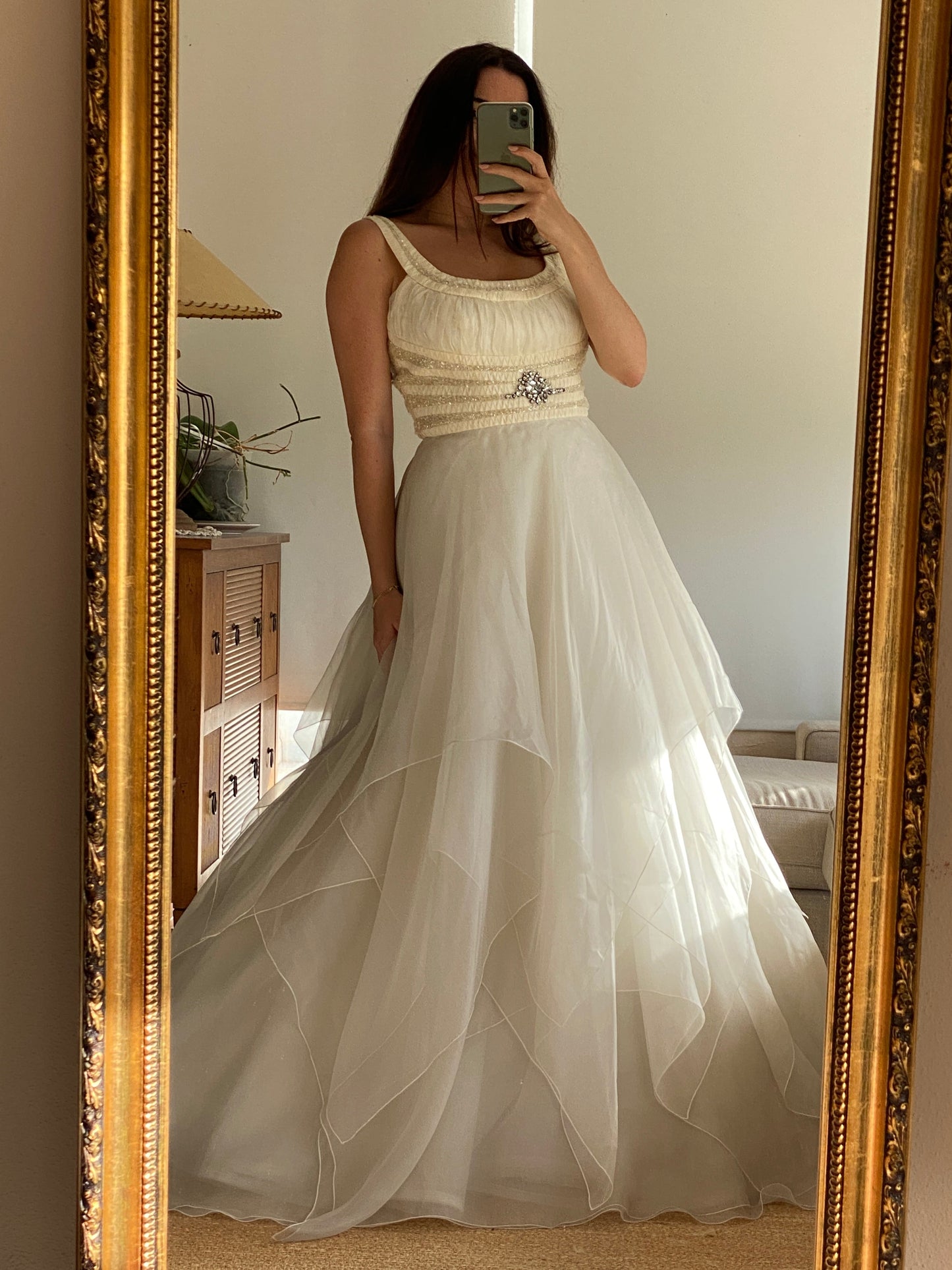 Vestido de novia de organza de seda con cristales Swarovski