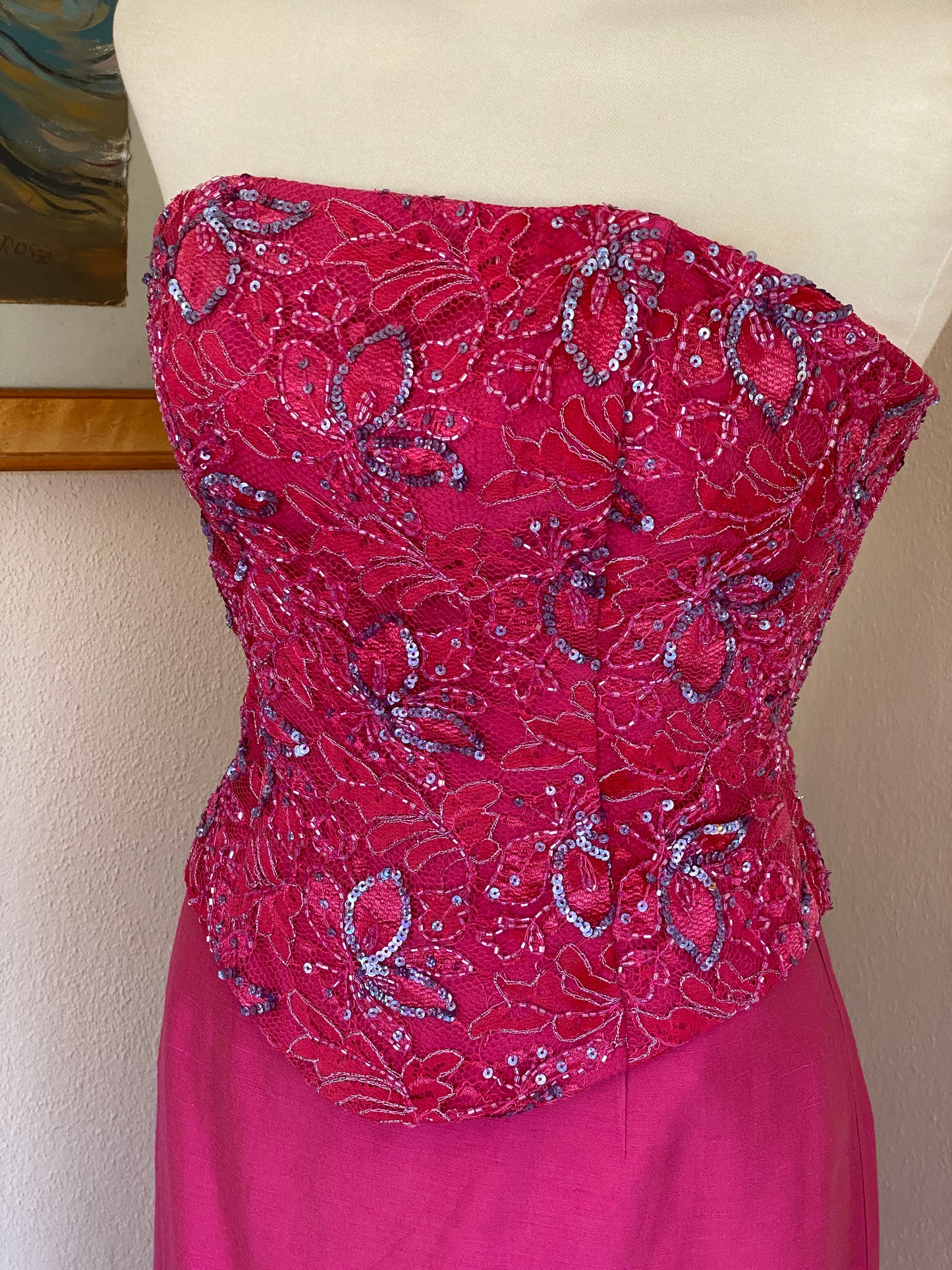 Conjunto vintage de seda con mariposas bordadas