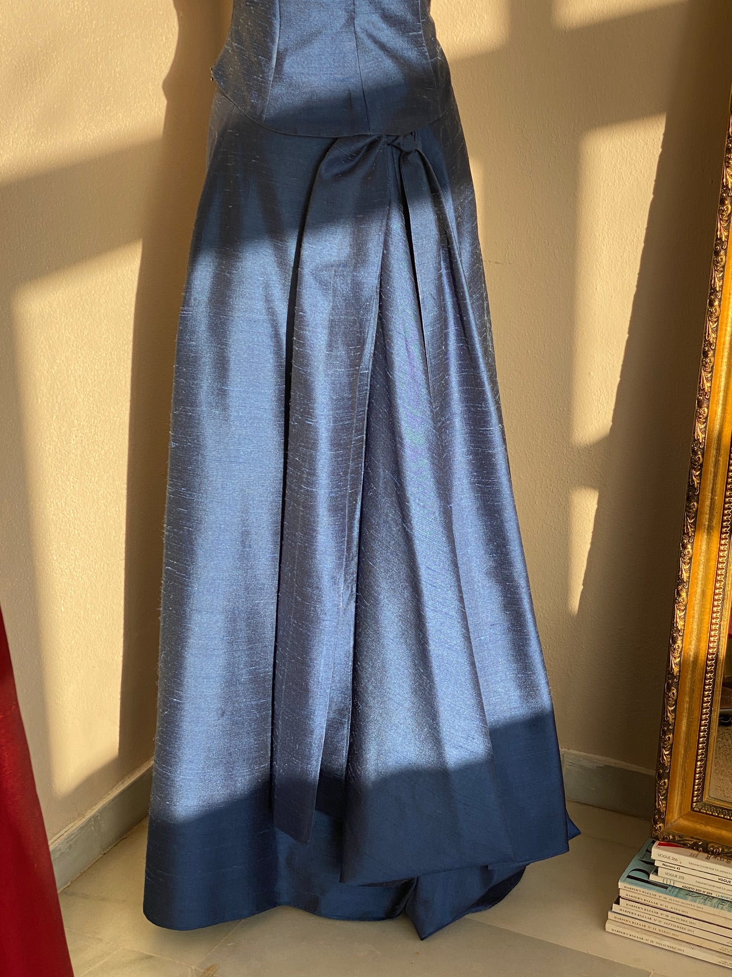 Set vintage azul de seda natural