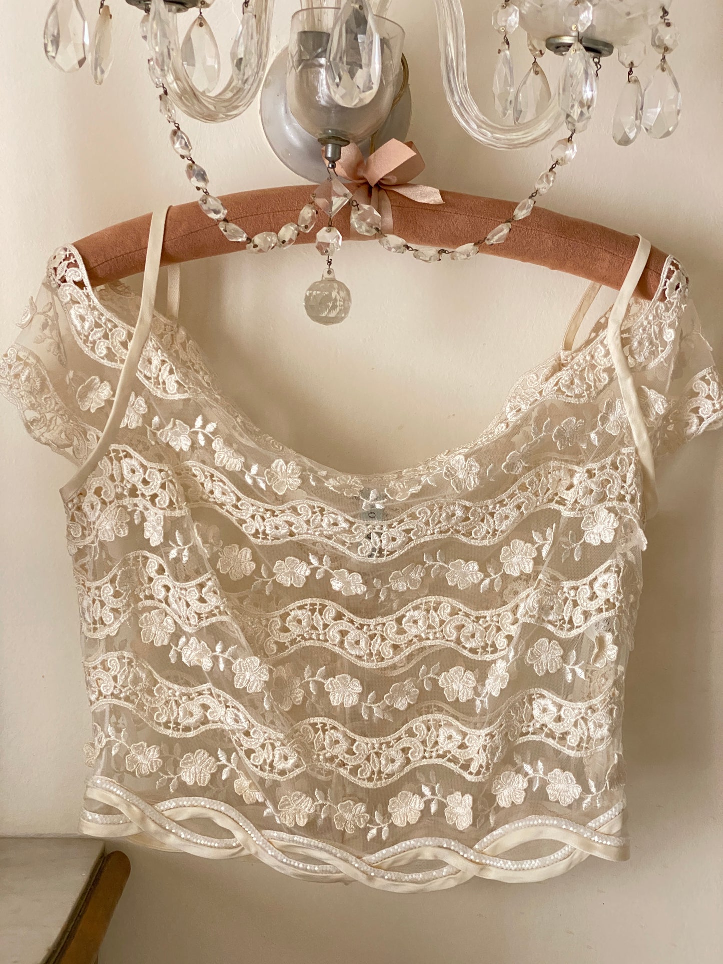 Top de encaje floral para novia