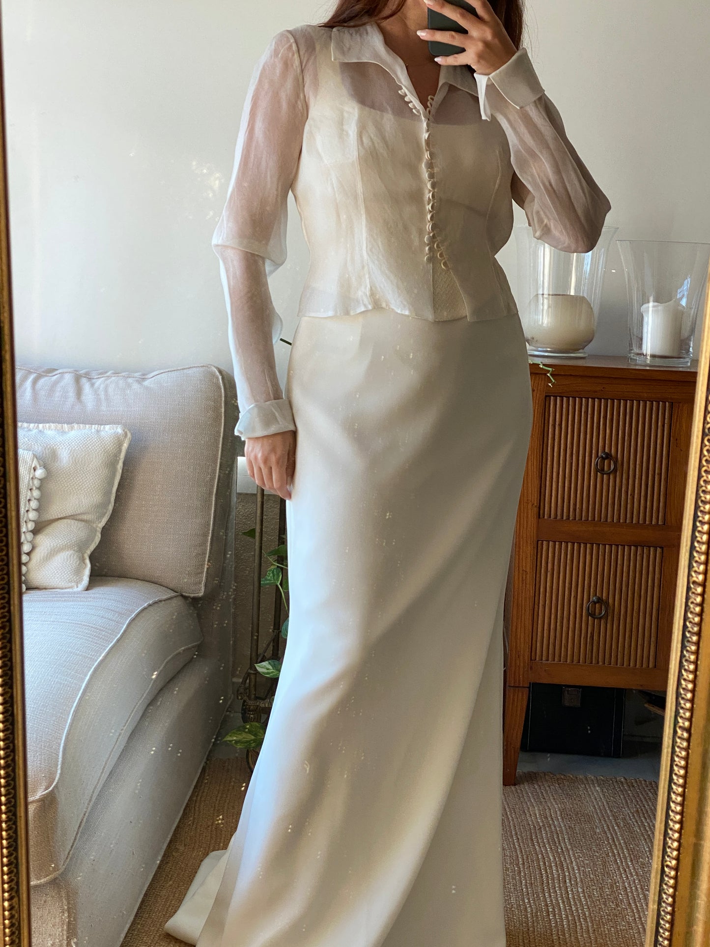 Vestido minimalista con escote cuadrado