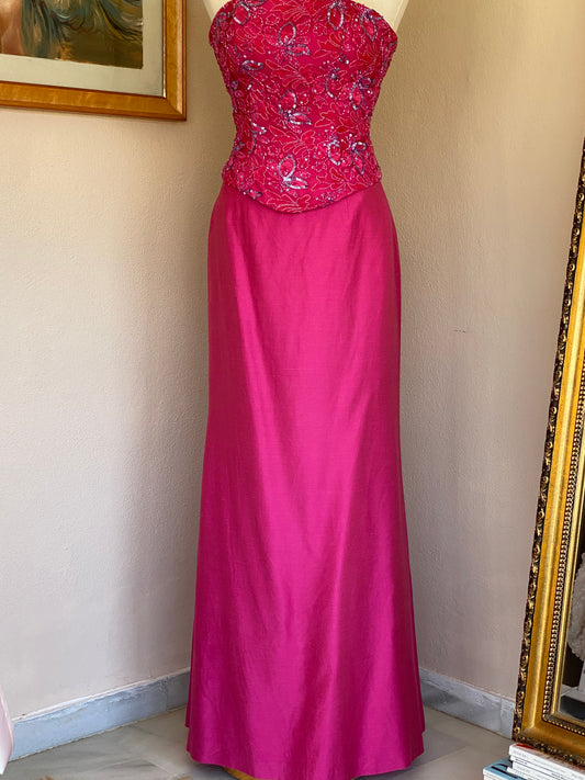 Conjunto vintage de seda con mariposas bordadas