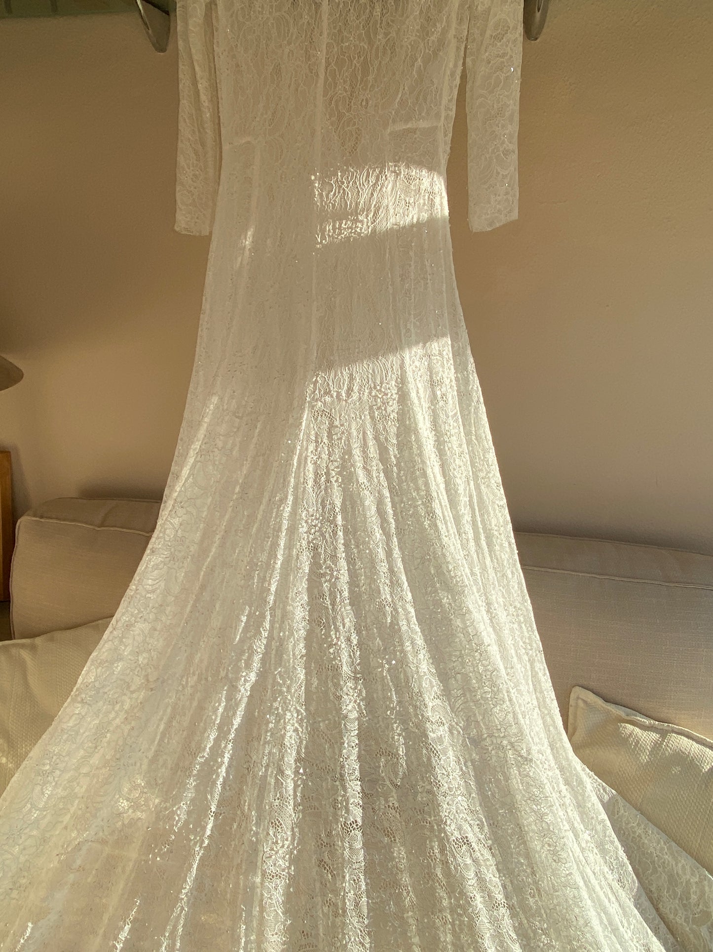 Abrigo de novia de encaje chantilly