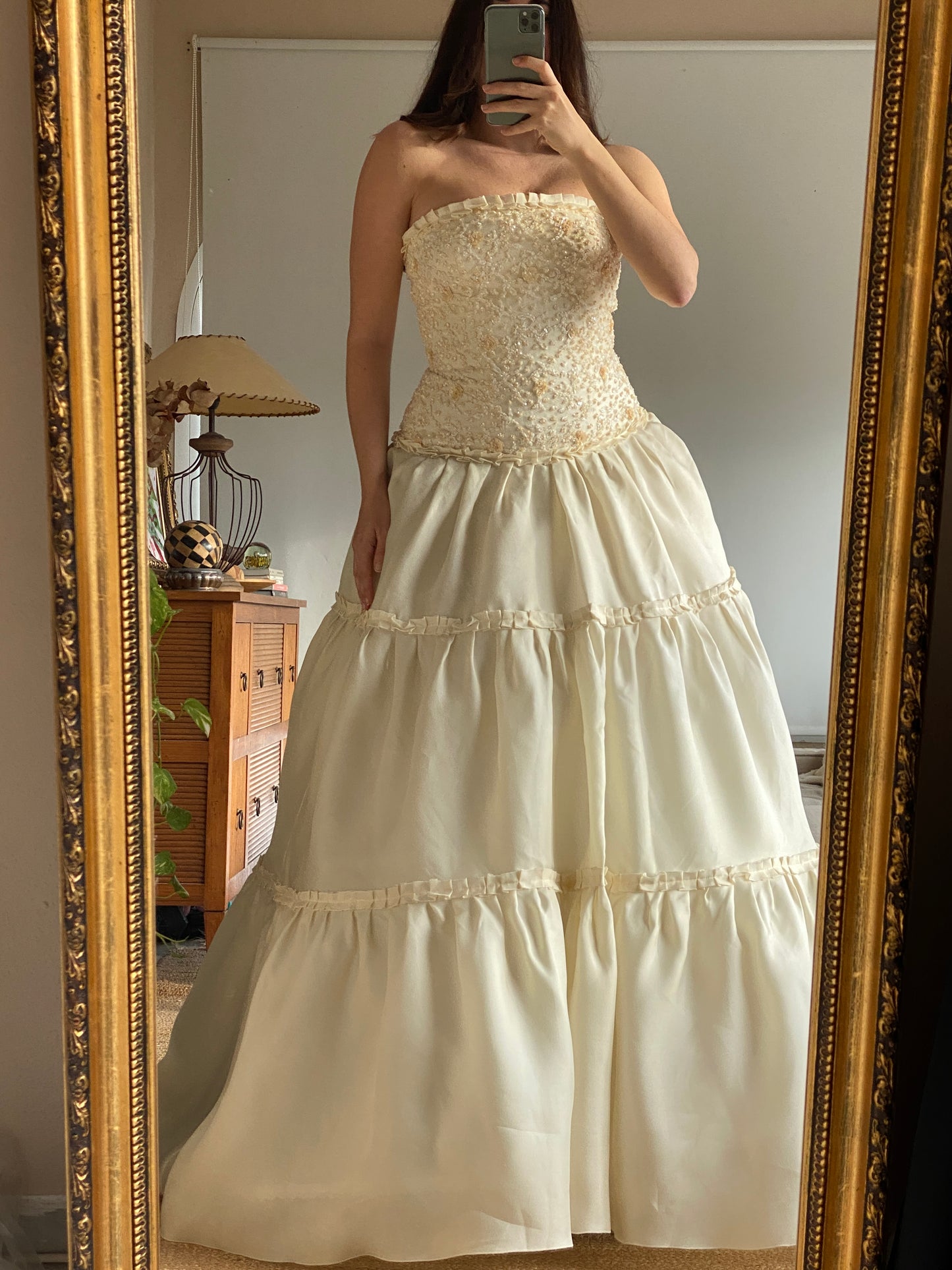 Vestido vintage de novia en seda con lentejuelas